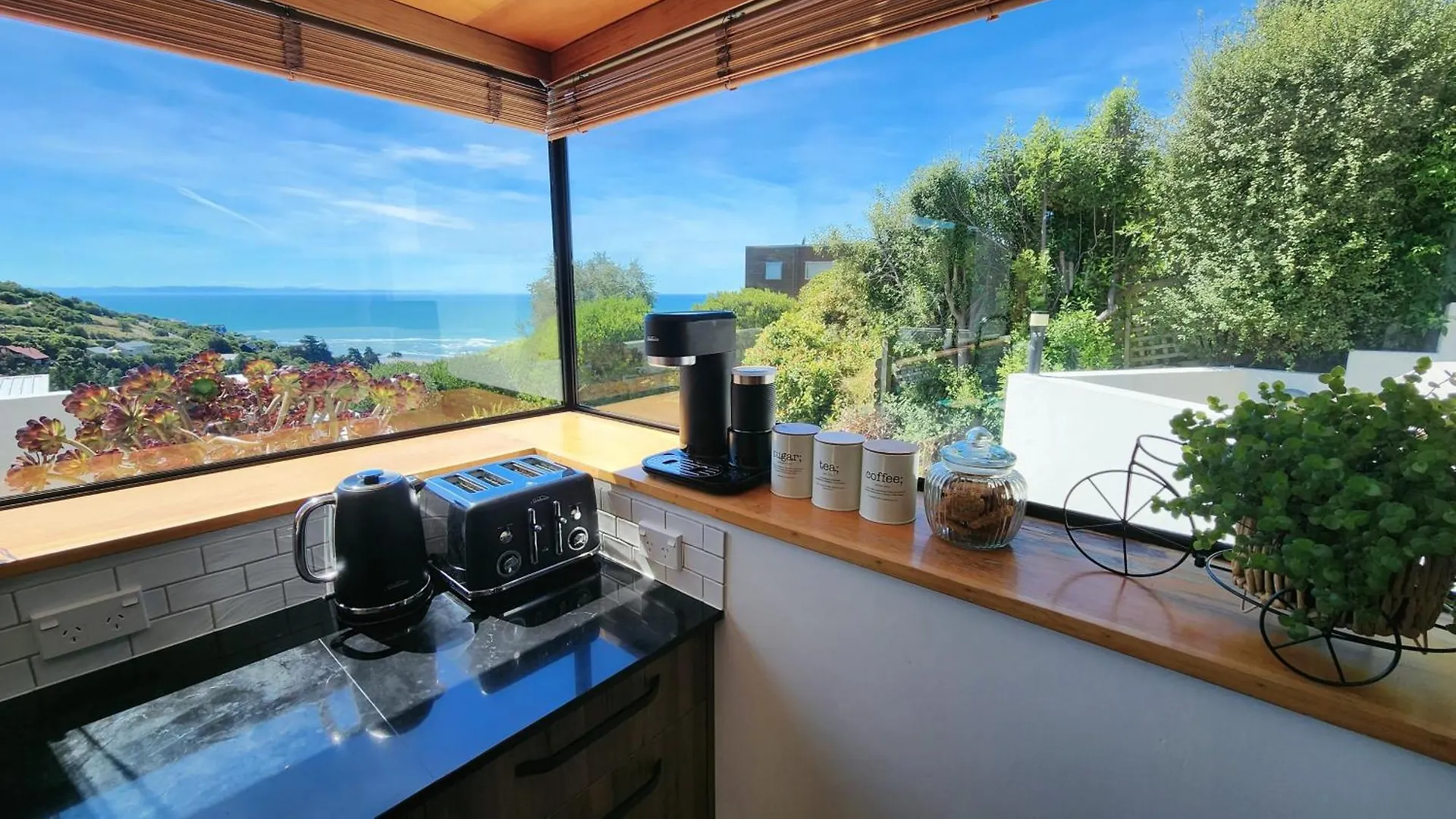 Oceanview Luxury 3Brm Family Retreat Villa Christchurch Holiday home