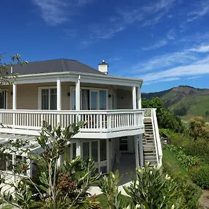Cashmere Hills Bed & Breakfast